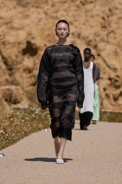 Look 34